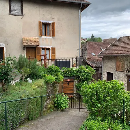 Chez Charlot Holiday home Chanaz